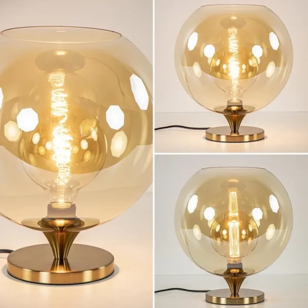 amber_glazen_tafellamp_me_3.webp Flash Sale Straluma Amber glazen tafellamp met gouden voet