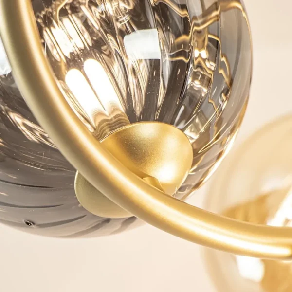 art_deco_plafondlamp_goud_3.webp Fashion Straluma Art Deco plafondlamp goud met smoke en amber glas