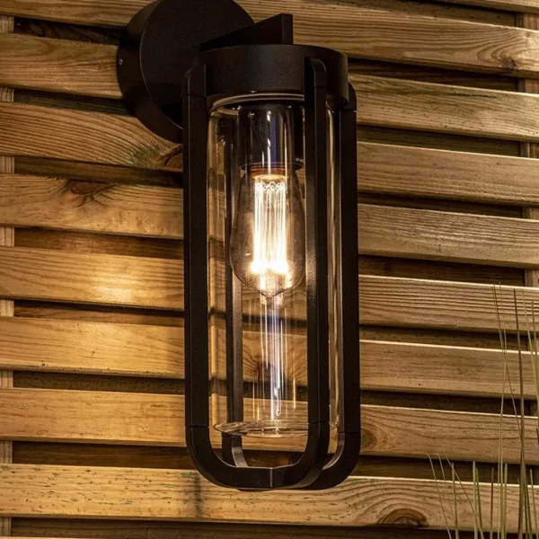 buiten_wandlamp_zwart_met_4.webp Fashion Straluma Buiten wandlamp zwart met helder glas IP65