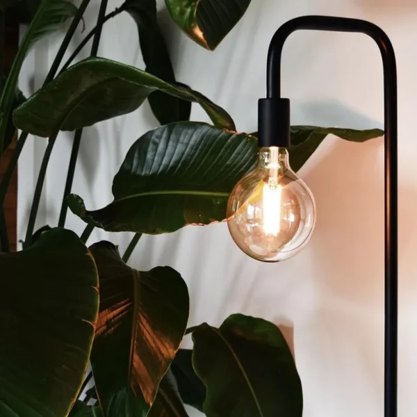 calex_vloerlamp_uline_mat_3.webp Discount Straluma Calex vloerlamp U-Line mat zwart excl lichtbron