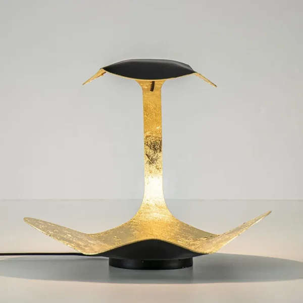 chique_design_tafellamp_l_3.webp Online Straluma Chique design tafellamp LED zwart met goldleaf