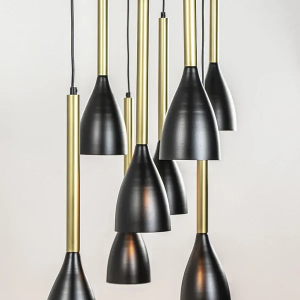chique_lichts_hanglamp_zw_2-1.webp Best Sale Straluma Chique 8-lichts hanglamp zwart met goud