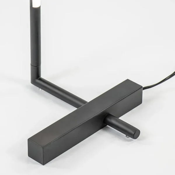 design_led_vloerlamp_zwar_2.webp Store Straluma Design LED vloerlamp zwart met draaibare kap