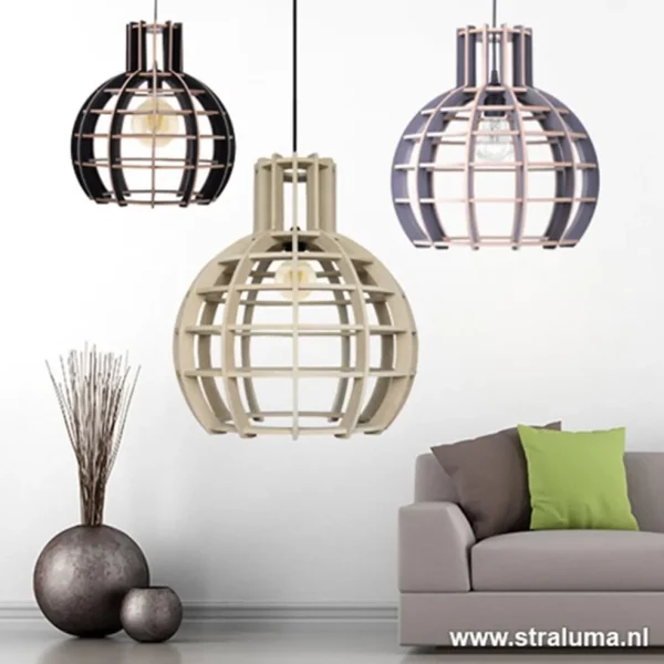 eettafel_hanglamp_globe_l_2.webp Outlet Straluma Eettafel hanglamp Globe Lingehof hout