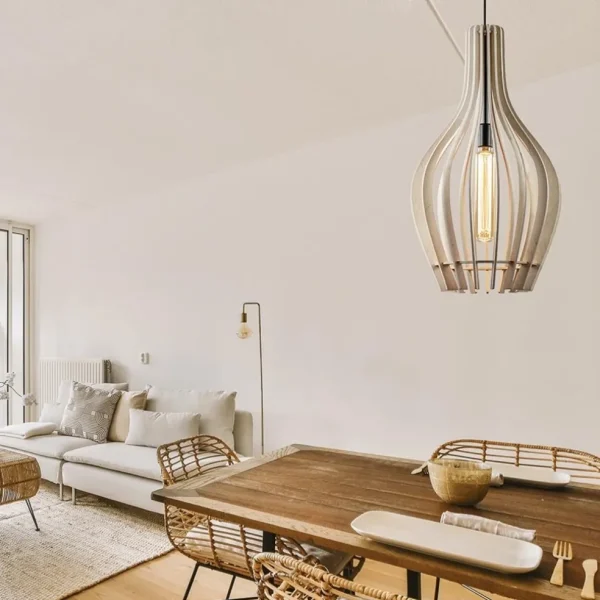 grote_hanglamp_blank_hout_4.webp Store Straluma Grote hanglamp blank houten kap met zwart