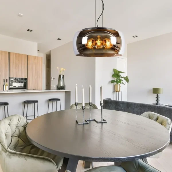 grote_hanglamp_zwart_met__4.webp Online Straluma Grote hanglamp zwart met smoke glazen kap