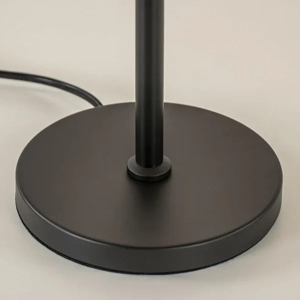 hoge_tafellamp_zwart_met__2.webp Shop Straluma Hoge tafellamp zwart met wit glazen kap
