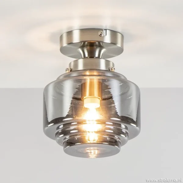 kleine_plafondlamp_haltoi_1.webp Outlet Straluma Kleine plafondlamp hal/toilet met smokey glazen kap