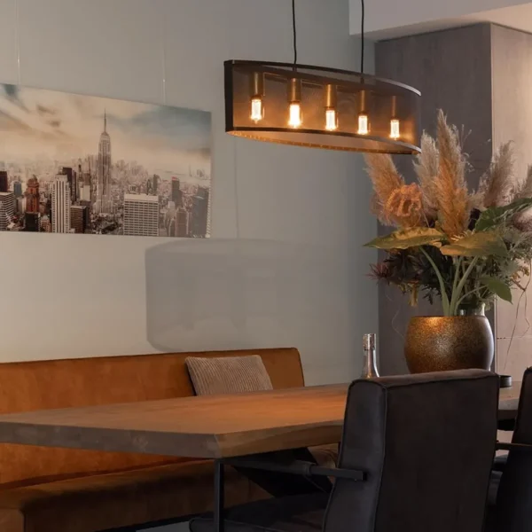 langwerpige_hanglamp_mat__4.webp New Straluma Langwerpige hanglamp mat zwart metaal met goud