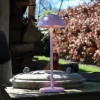 led_buitenlamp_op_batteri_4-1.webp Fashion Straluma LED buitenlamp op batterij roze IP54