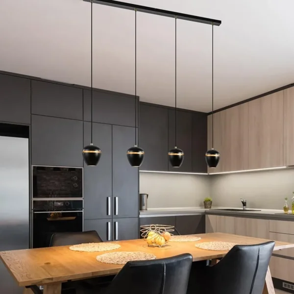 lichts_eettafelhanglamp_m_4-6.webp Discount Straluma 4-Lichts eettafelhanglamp mat zwart met goud