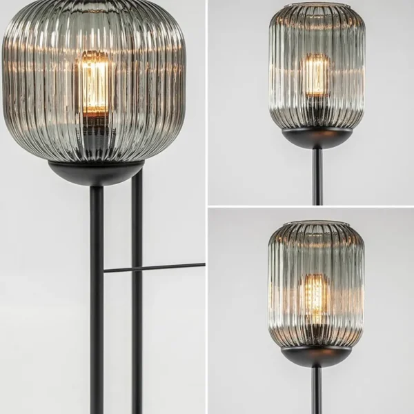 lichts_vloerlamp_met_smok_3.webp Fashion Straluma 3-Lichts vloerlamp met smoke glazen kappen reliëf