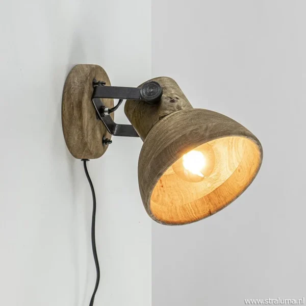 light_amp_living_wandlamp_1.webp Clearance Straluma Light & Living wandlamp Ilanio hout met metaal