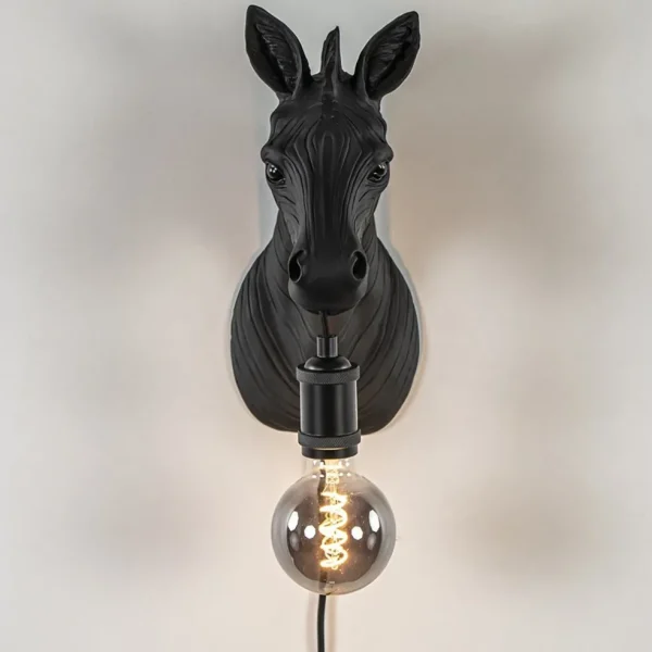 light_and_living_wandlamp_2.webp Best Straluma Light and Living wandlamp Zebra mat zwart