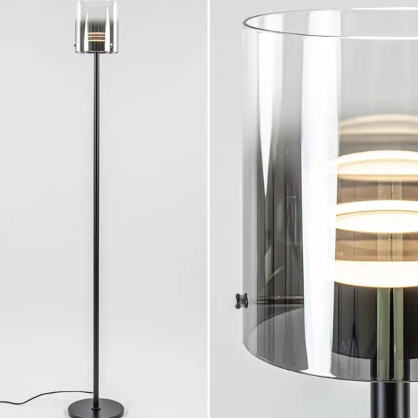 mat_zwarte_led_vloerlamp__1.webp Shop Straluma Mat zwarte LED vloerlamp met glazen kap helder/titanium