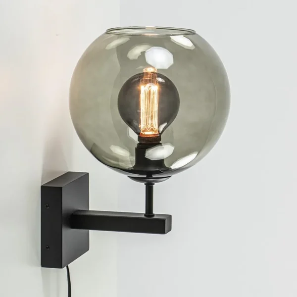 moderne_wandlamp_met_smok_1.webp Best Sale Straluma Moderne wandlamp met smoke glazen bol incl. snoer