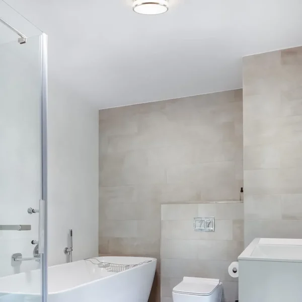 ronde_badkamer_plafonnire_4.webp Best Straluma Ronde badkamer plafonnière nikkel met opaal glas