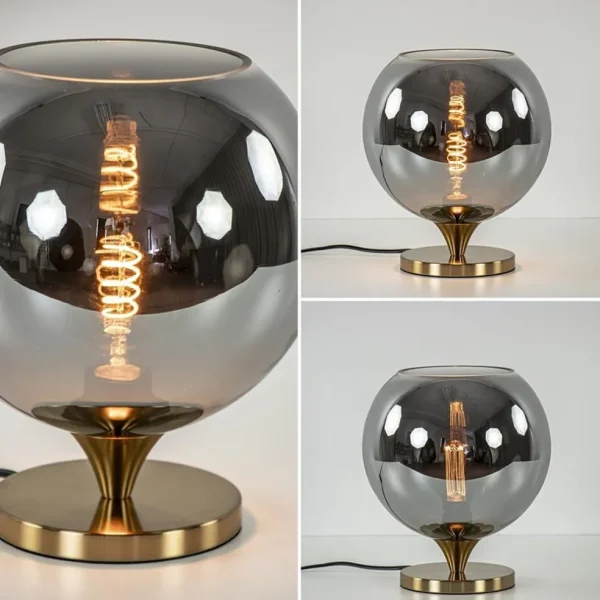 smoke_glazen_tafellamp_me_3.webp Best Sale Straluma Smoke glazen tafellamp met gouden voet
