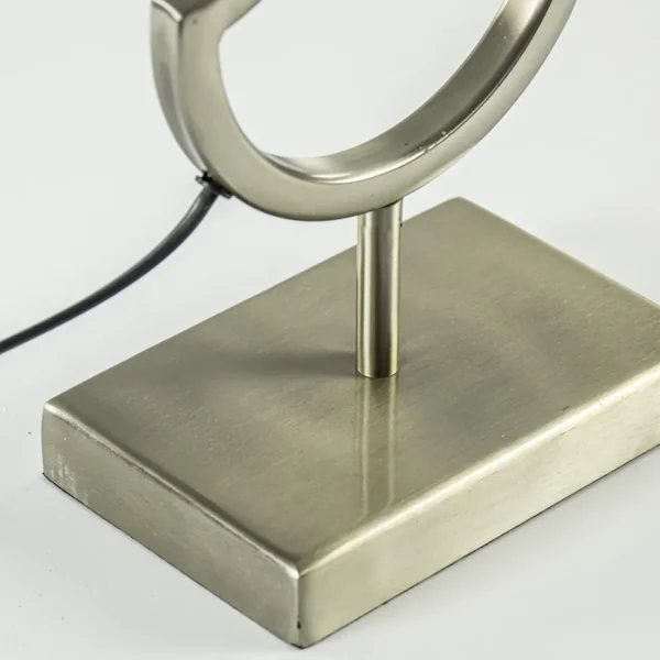 strak_klassieke_lampvoet__2.webp Clearance Straluma Strak klassieke lampvoet Riava licht goud