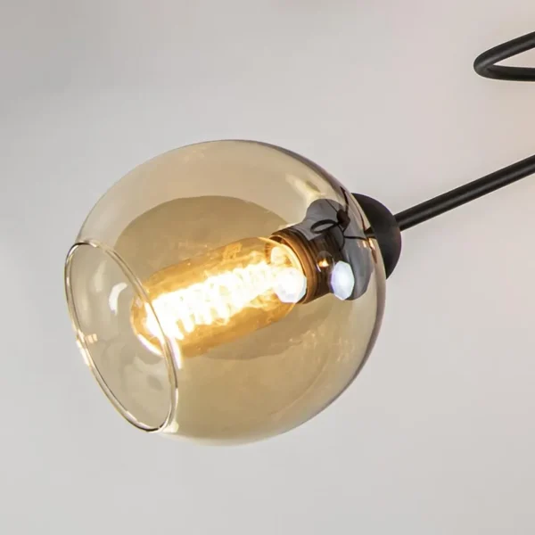 strak_klassieke_plafondla_2-2.webp Online Straluma Strak klassieke plafondlamp met amber glazen bollen