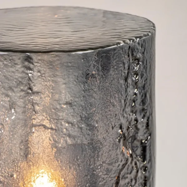 New Straluma Tafellamp zwart met robuuste glazen kap