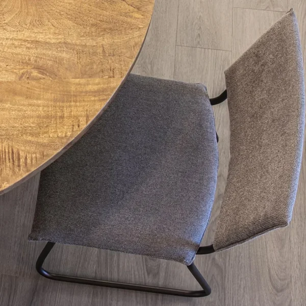 trendy_eettafelstoel_grij_4.webp Store Straluma Trendy eettafelstoel grijs met gunmetal poot