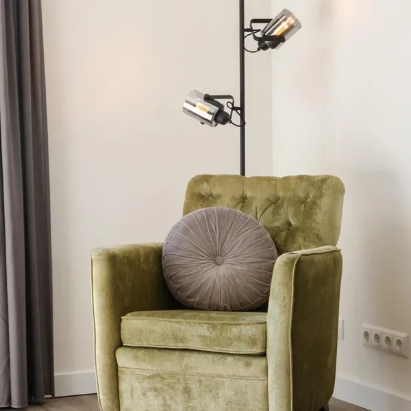 vloerlamp_mat_zwart_met_t_4.webp Flash Sale Straluma Vloerlamp mat zwart met titanium glazen kappen