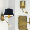 wandlamp_regina_antiek_br_3.webp Clearance Straluma Wandlamp Regina antiek brons met leesarm exclusief kap