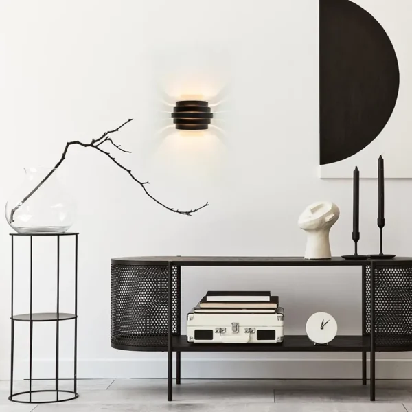 wandlamp_scudo_zwartgoud__4-1.webp Sale Straluma Wandlamp Scudo zwart/goud 20cm
