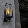 zwarte_buitenlamp_rechtho_4.webp Best Sale Straluma Zwarte buitenlamp rechthoek met glas en camera