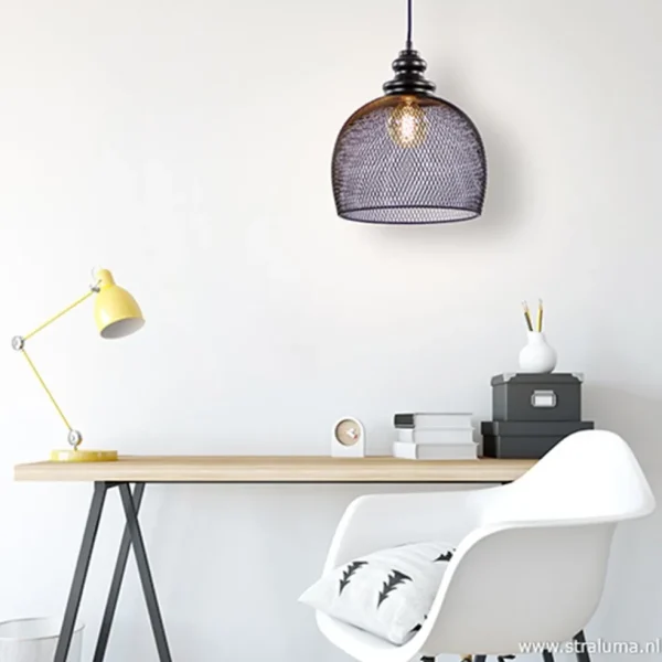 zwarte_hanglamp_karla_met_4.webp Online Straluma Zwarte hanglamp Karla met gaas