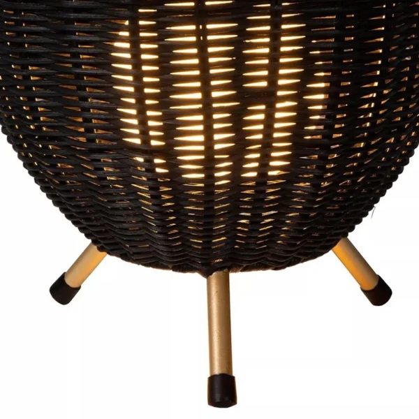 zwarte_rotan_tafellamp_me_2.webp Best Sale Straluma Zwarte rotan tafellamp met gouden driepoot
