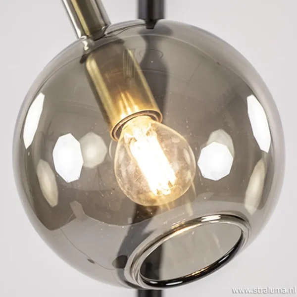 zwartmessing_vloerlamp_me_2.webp New Straluma Zwart/messing vloerlamp met smoke glas